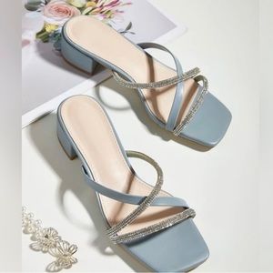 Women’s Blue Rhinestone Detailed Mule Flat Sandals Size 9.5 (41).